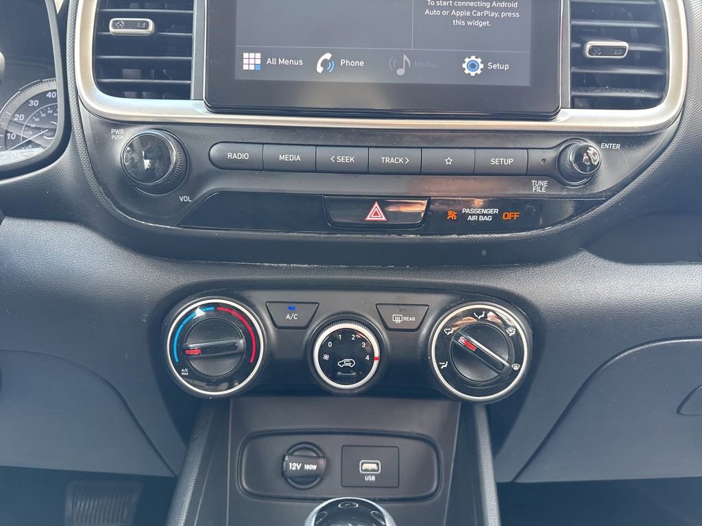 Used 2021 Hyundai Venue SE FWD image 22