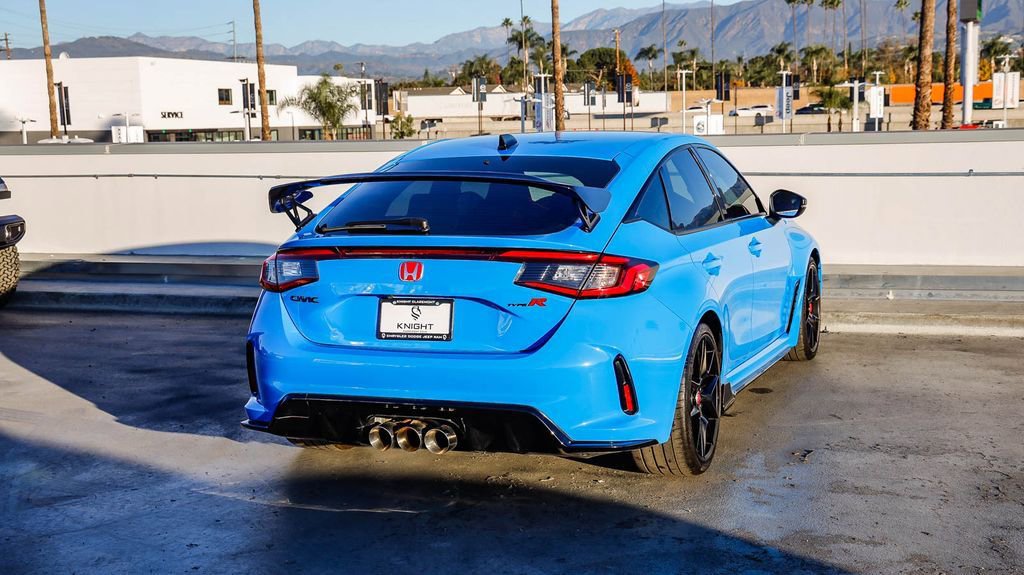 Used 2023 Honda Civic Type R image 9