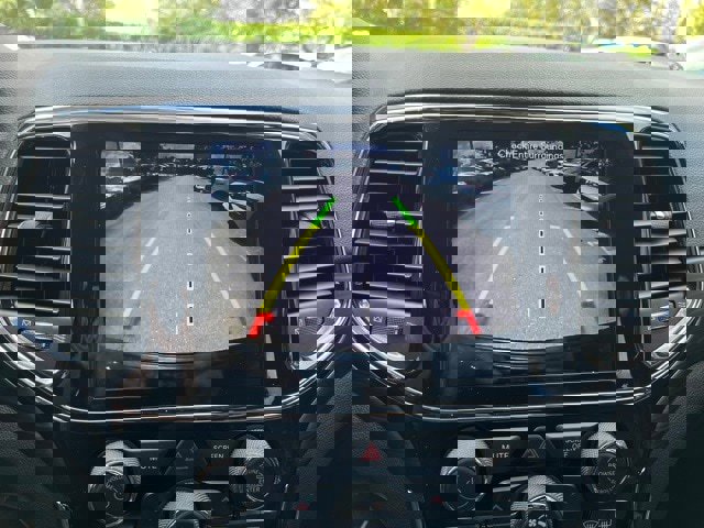 Used 2019 Jeep Grand Cherokee Altitude image 8