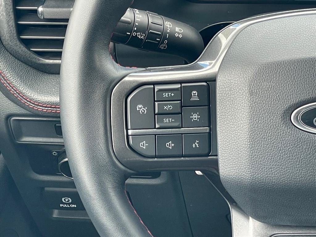 Used 2023 Ford Expedition Limited RWD image 13