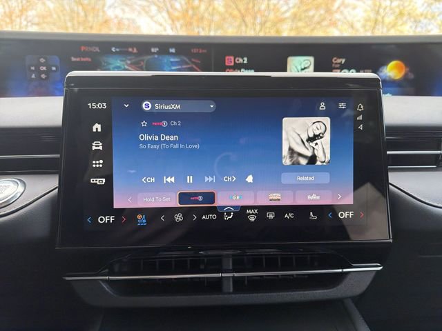 New 2026 Lincoln Nautilus Reserve AWD/4WD image 16