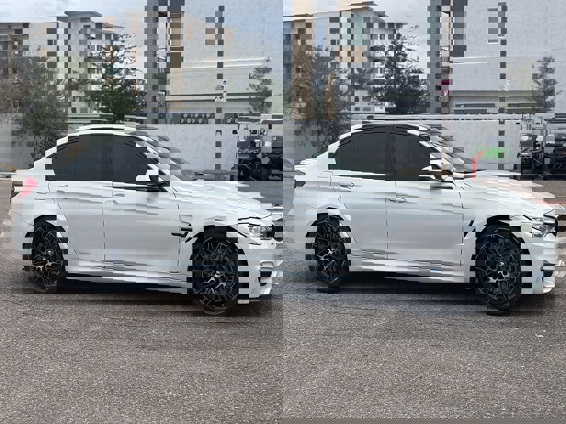 Used 2017 BMW M3 image 4