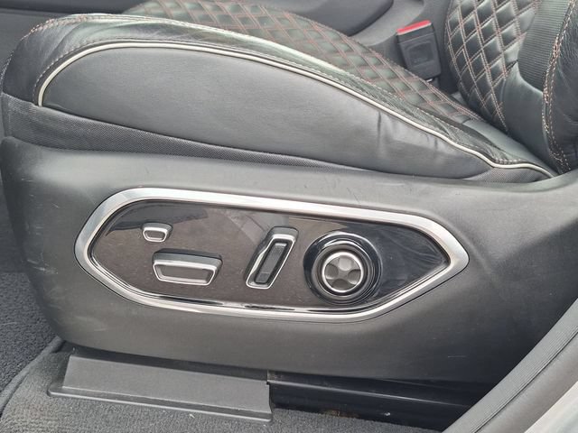 Used 2022 Jeep Grand Cherokee Summit AWD/4WD image 14