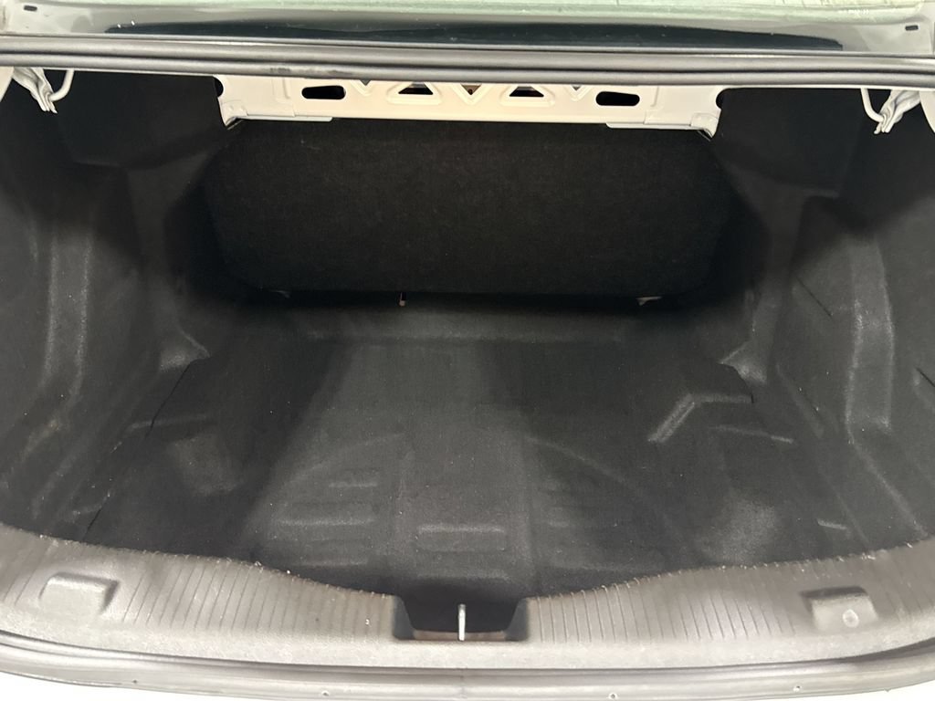 Used 2017 Chevrolet Cruze LS FWD image 23