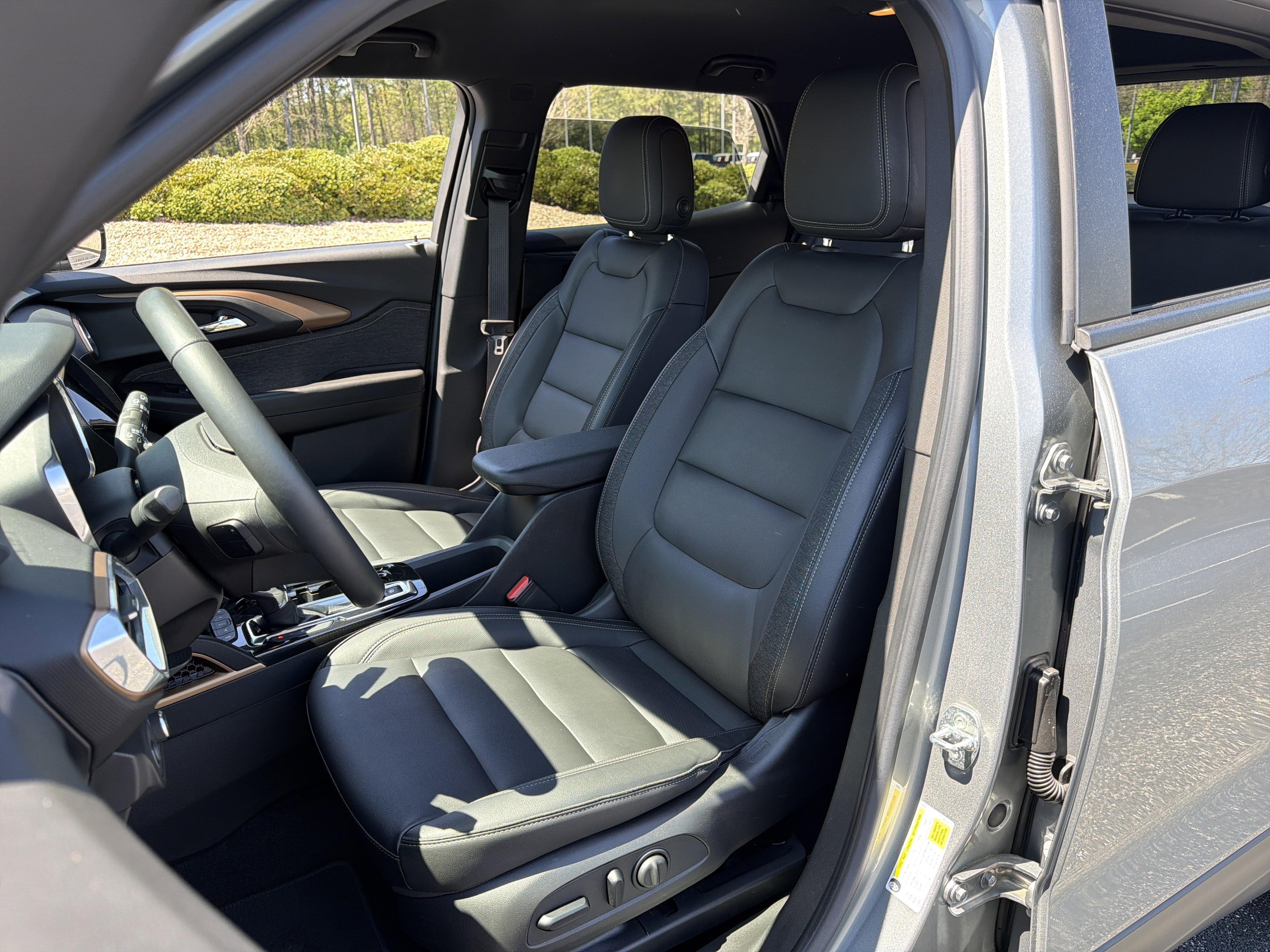 Used 2023 Chevrolet TrailBlazer ACTIV w/ Convenience Package image 9