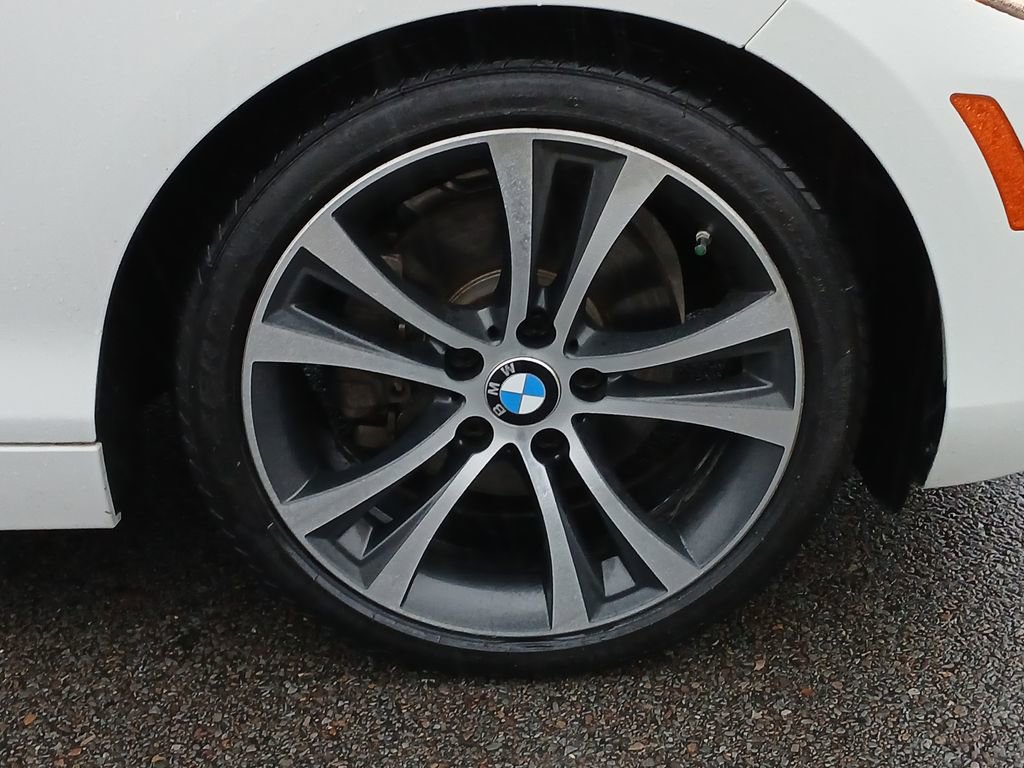 Used 2017 BMW 230i Coupe image 34