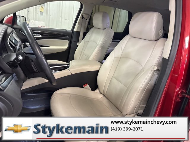 Used 2023 Buick Enclave Essence image 34