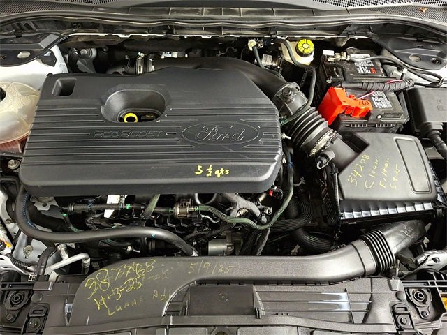 Used 2020 Ford Escape Titanium image 29