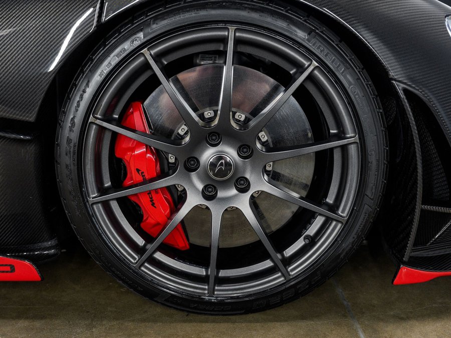 Used 2012 McLaren P1 RWD image 26