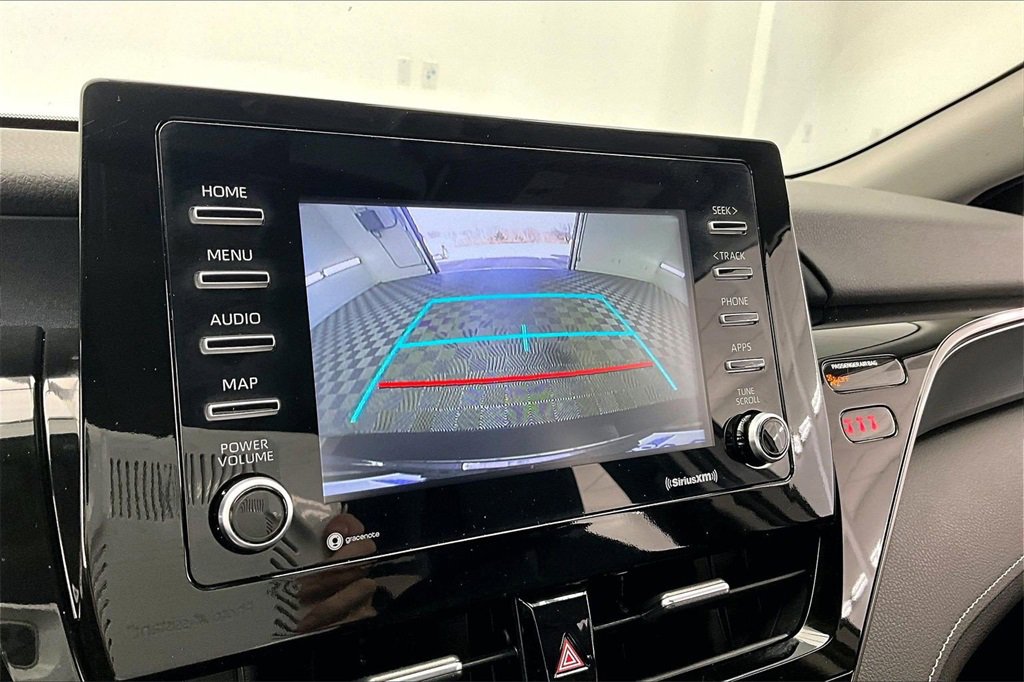 Used 2023 Toyota Camry SE image 21