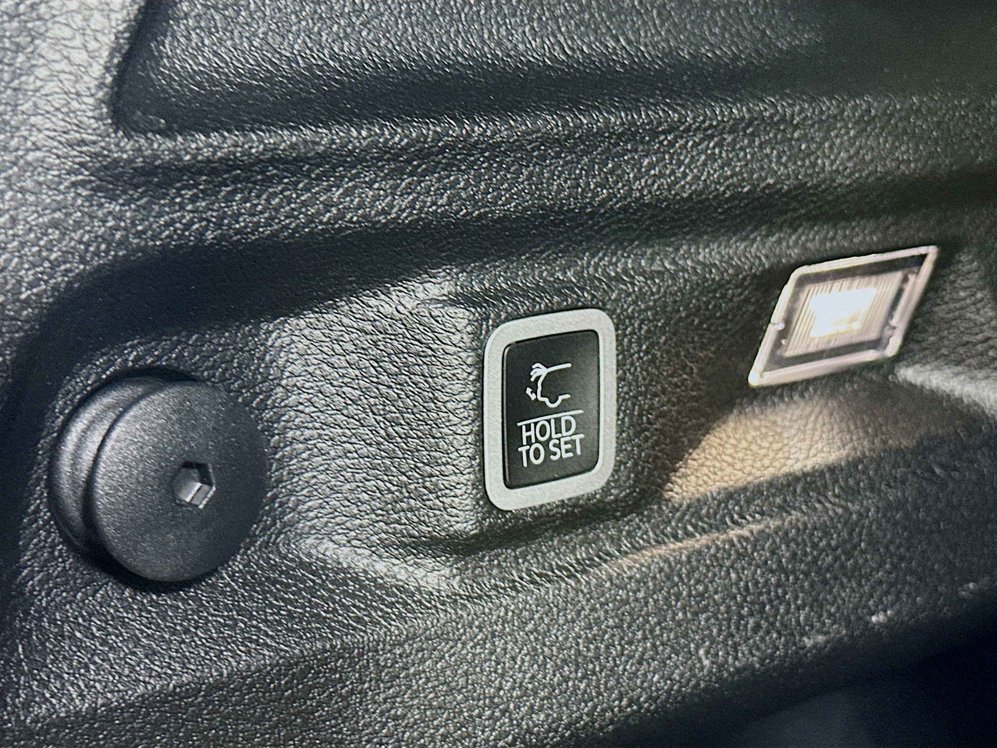 Used 2023 Jeep Grand Cherokee L Limited image 31