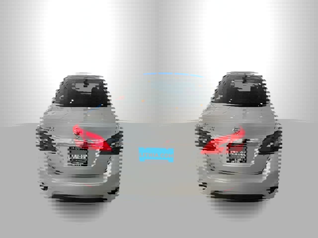 Used 2016 Nissan Sentra S image 7