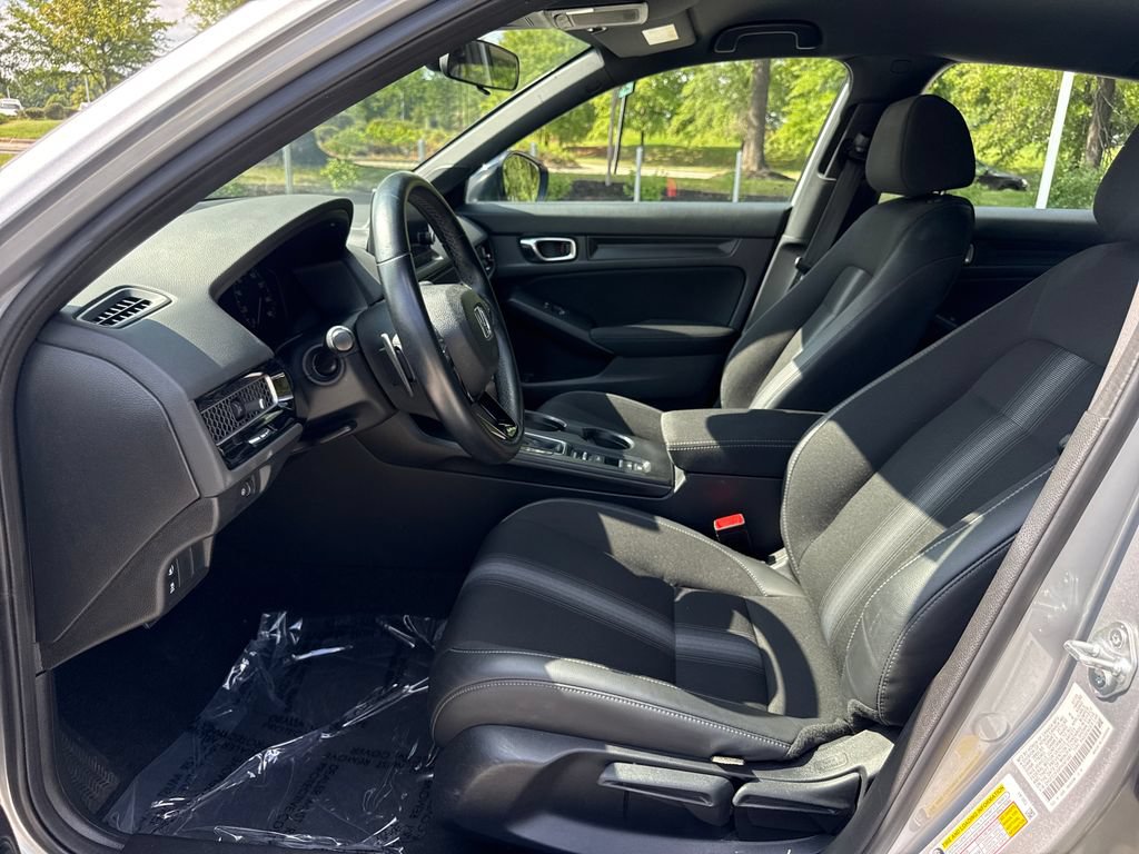 Used 2023 Honda Civic Sport image 12