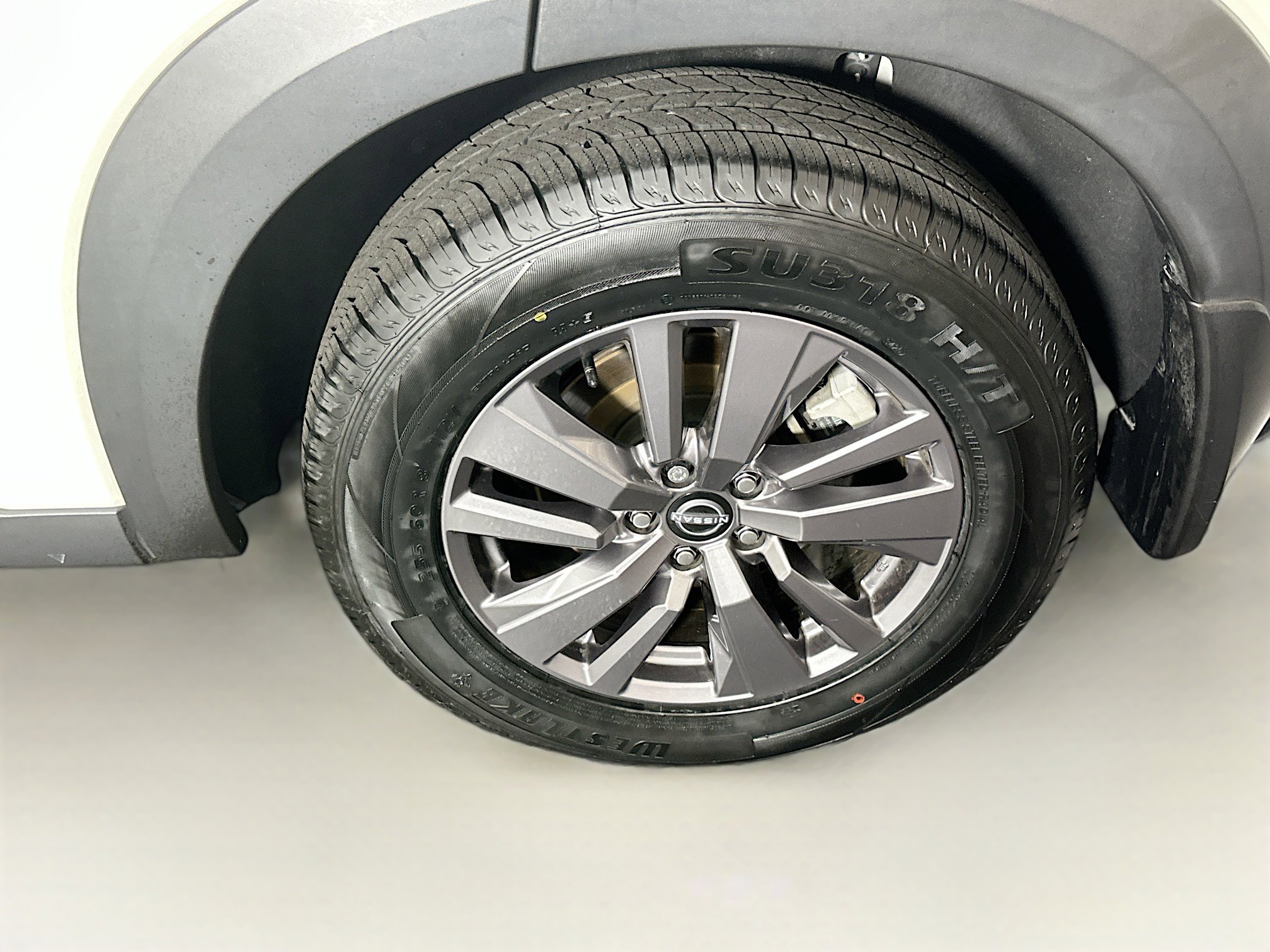 Used 2023 Nissan Pathfinder SV w/ SV Premium Package AWD/4WD image 11