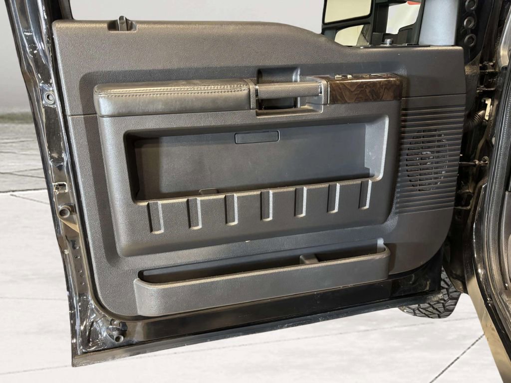 Used 2013 Ford F350 Platinum image 14