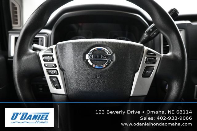 Used 2017 Nissan Titan S AWD/4WD image 29