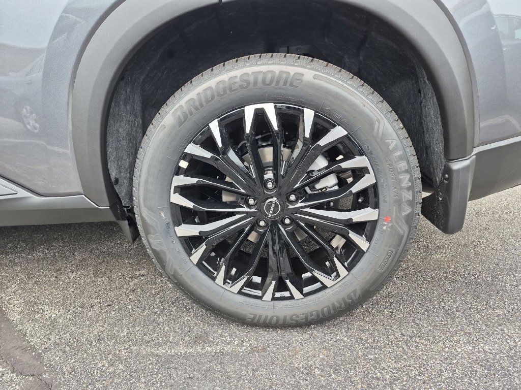 New 2026 Nissan Rogue Dark Armor AWD/4WD image 13