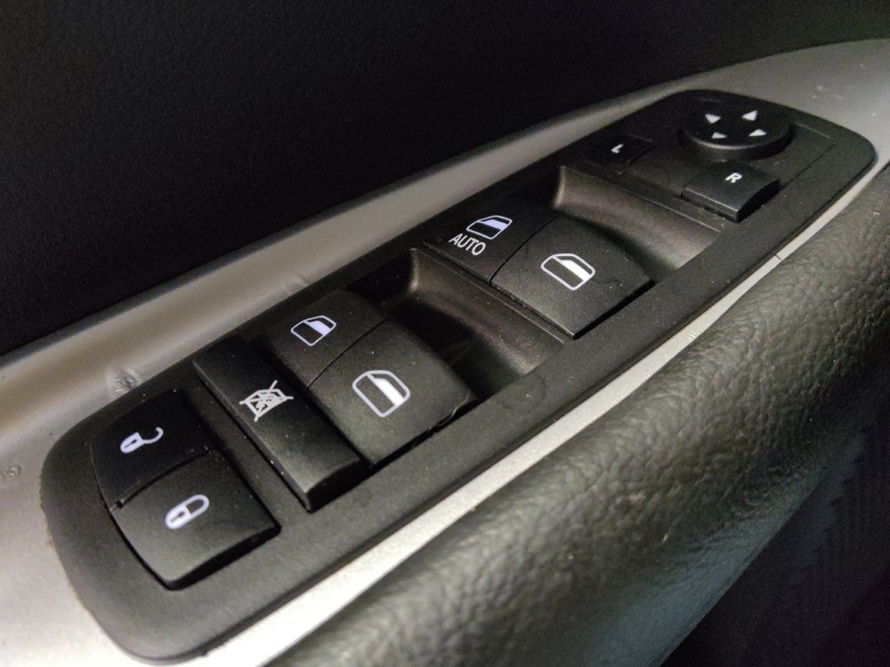 Used 2018 Dodge Journey SE w/ Popular Equipment Group FWD image 27