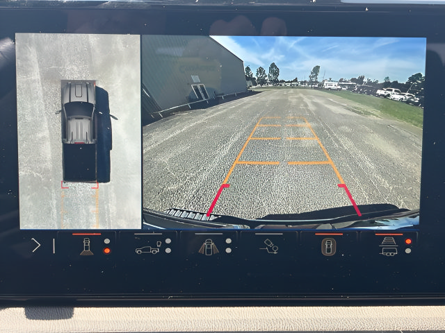 Used 2025 GMC Sierra 2500 AT4 AWD/4WD image 25