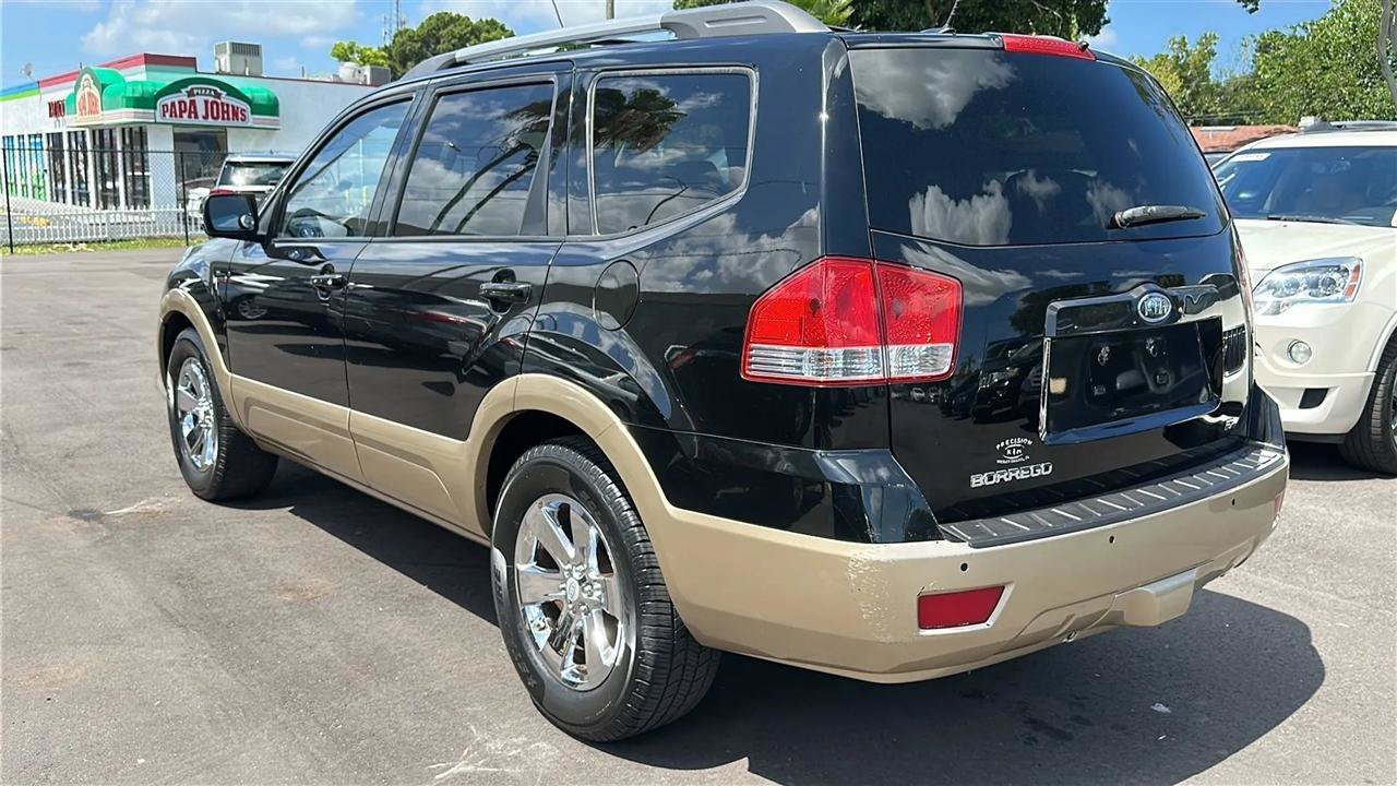 Used 2009 Kia Borrego EX w/ Premium Pkg RWD image 10