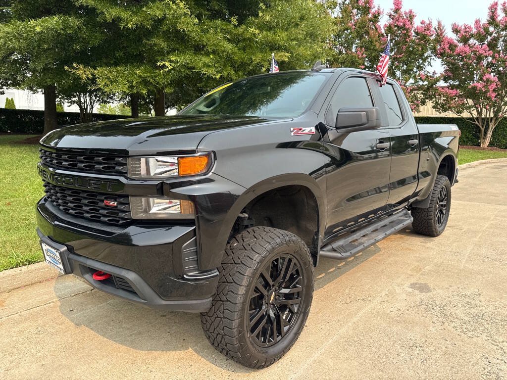 Used 2020 Chevrolet Silverado 1500 Custom Trail Boss w/ Custom Convenience Package AWD/4WD image 4