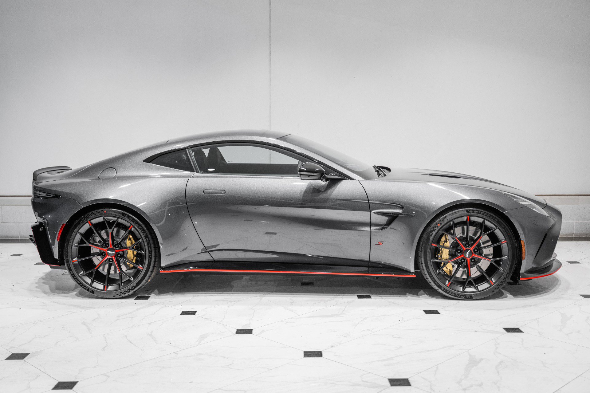 New 2026 Aston Martin V8 Vantage S RWD image 42