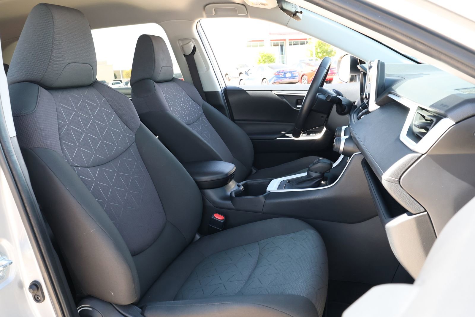 Used 2024 Toyota RAV4 XLE w/ Weather Package image 31