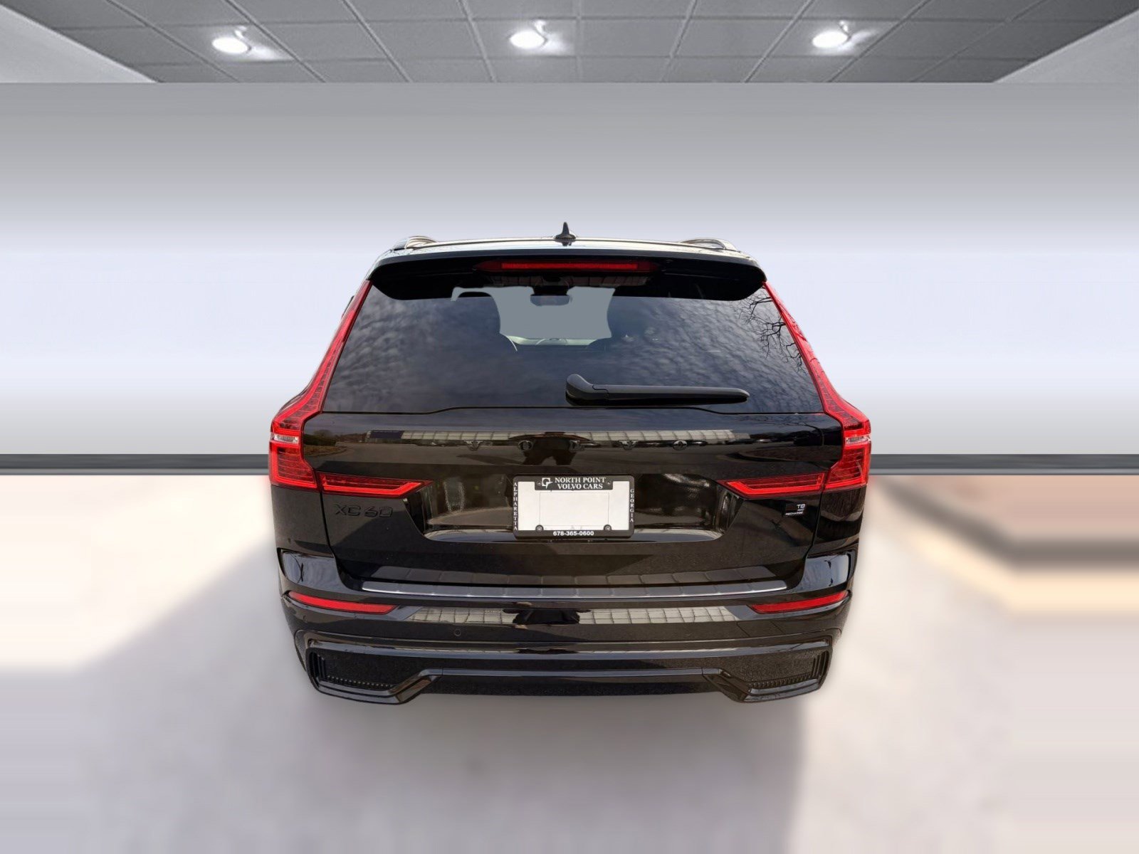 Certified 2024 Volvo XC60 T8 Ultimate w/ Protection Package Premier image 10