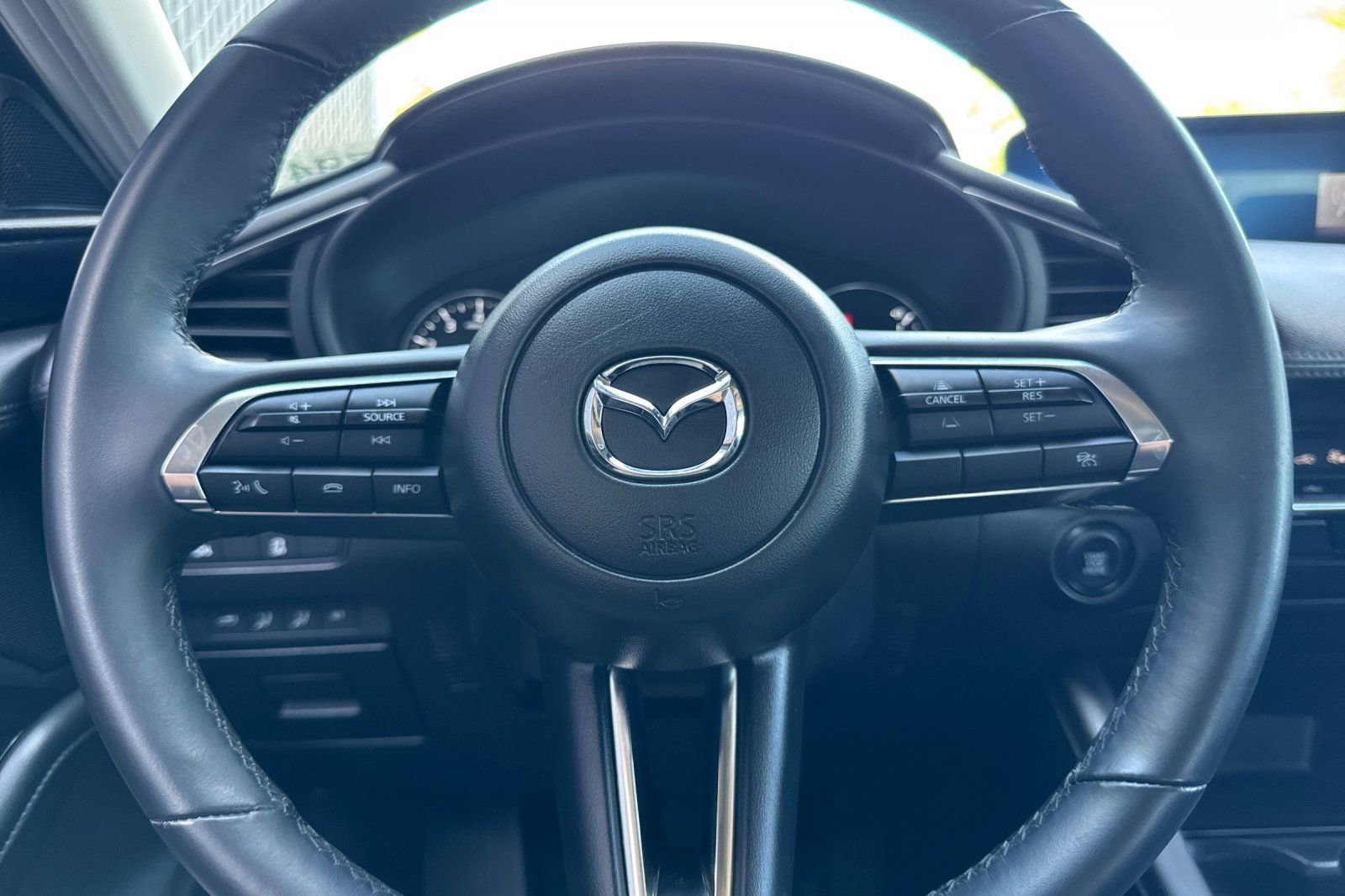 Used 2024 MAZDA MAZDA3 s image 22