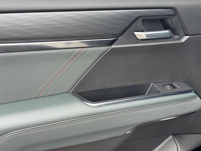 Certified 2026 GMC Acadia AT4 w/ LPO, Floor Liner Package AWD/4WD image 18