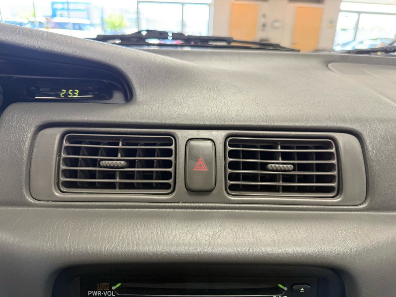 Used 2000 Toyota Camry CE FWD image 24