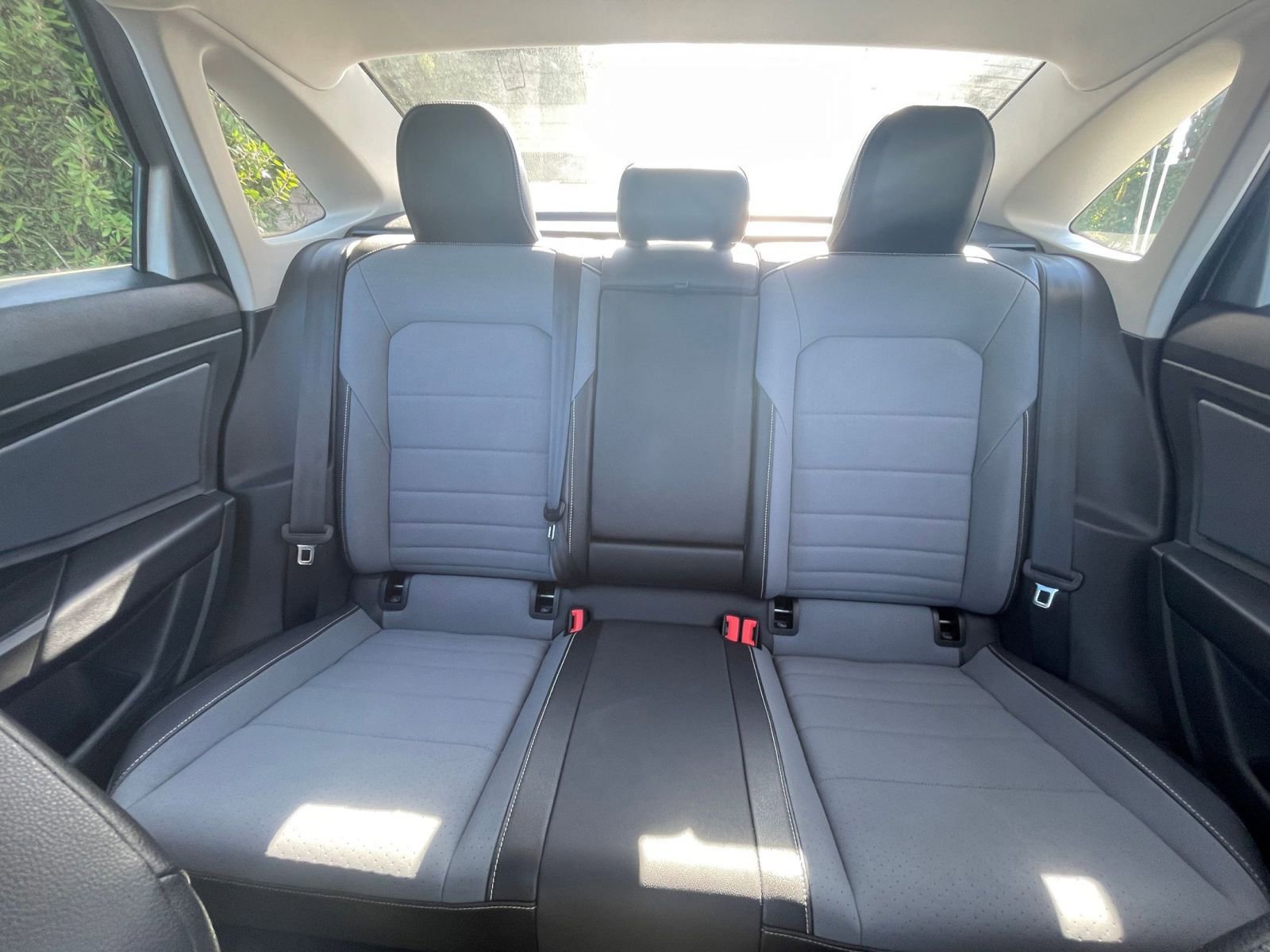 Used 2025 Volkswagen Jetta SE image 38