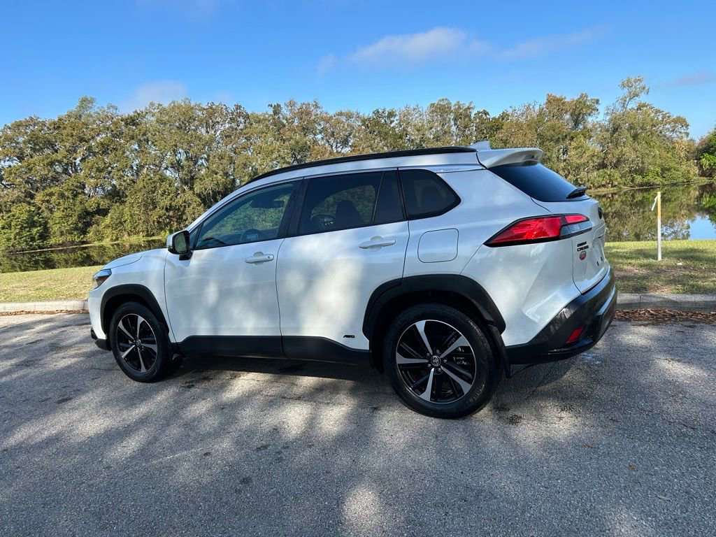 Used 2023 Toyota Corolla Cross XSE w/ Convenience Package image 3