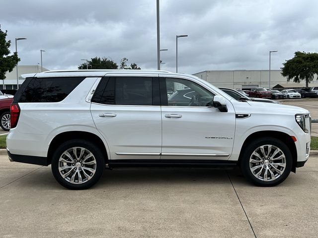 Used 2022 GMC Yukon Denali AWD/4WD image 3