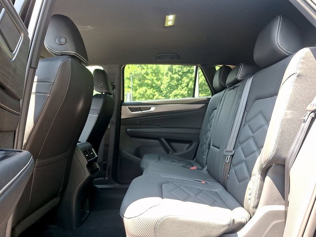New 2026 Volkswagen Atlas Cross Sport SE AWD/4WD image 5