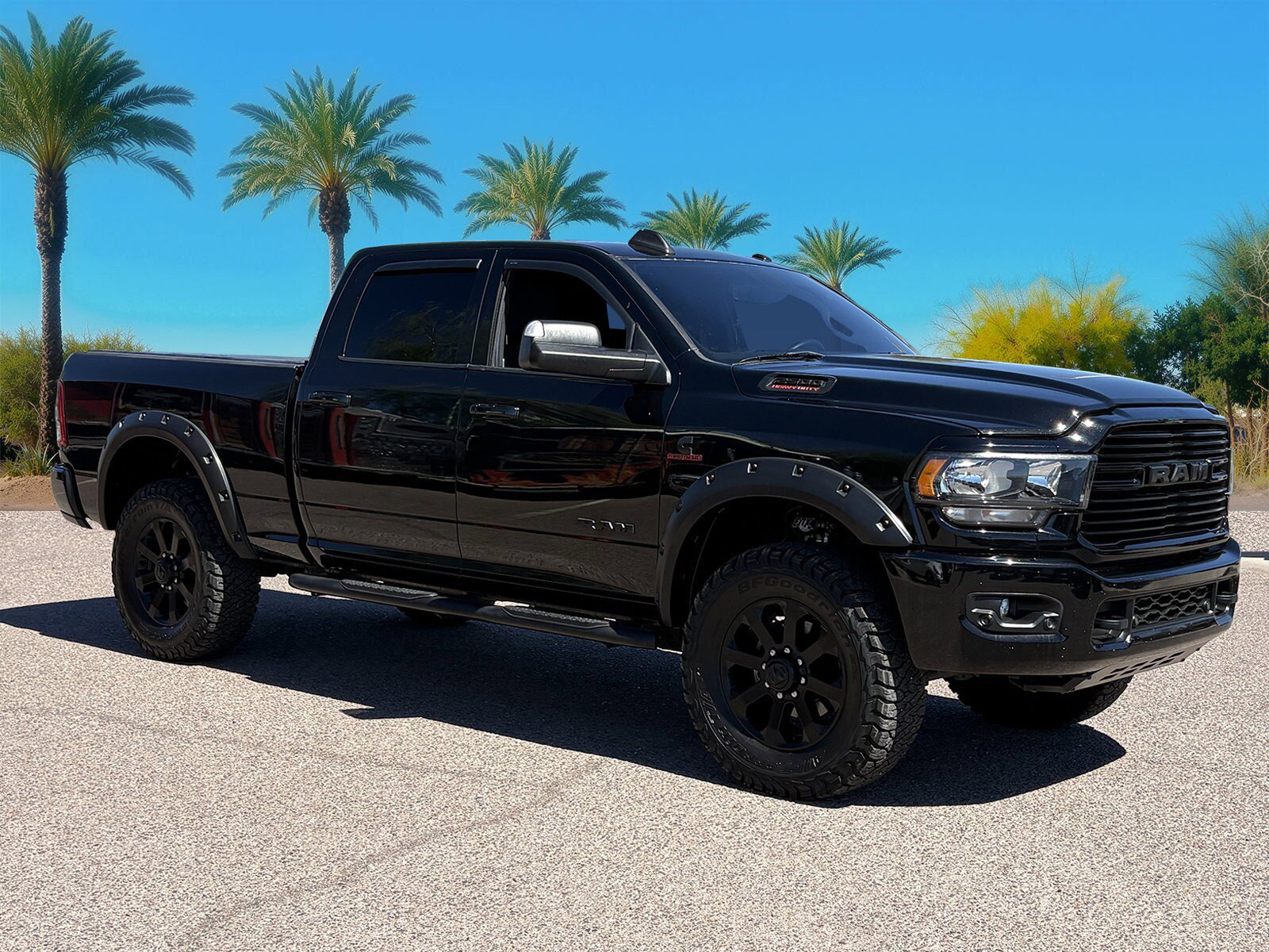 Used 2020 RAM 2500 Big Horn w/ Night Edition AWD/4WD image 8