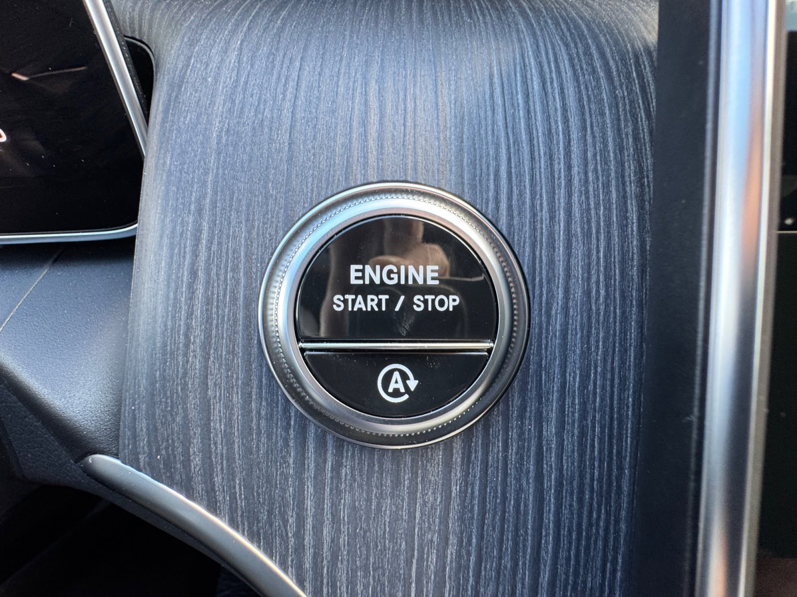 Used 2026 Mercedes-Benz GLC 300 4MATIC image 30