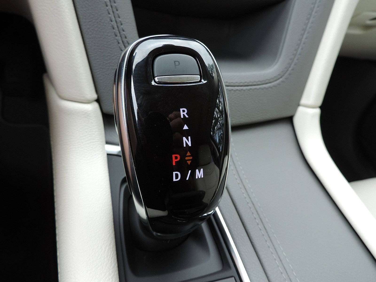 New 2026 Cadillac XT5 Premium Luxury FWD image 21