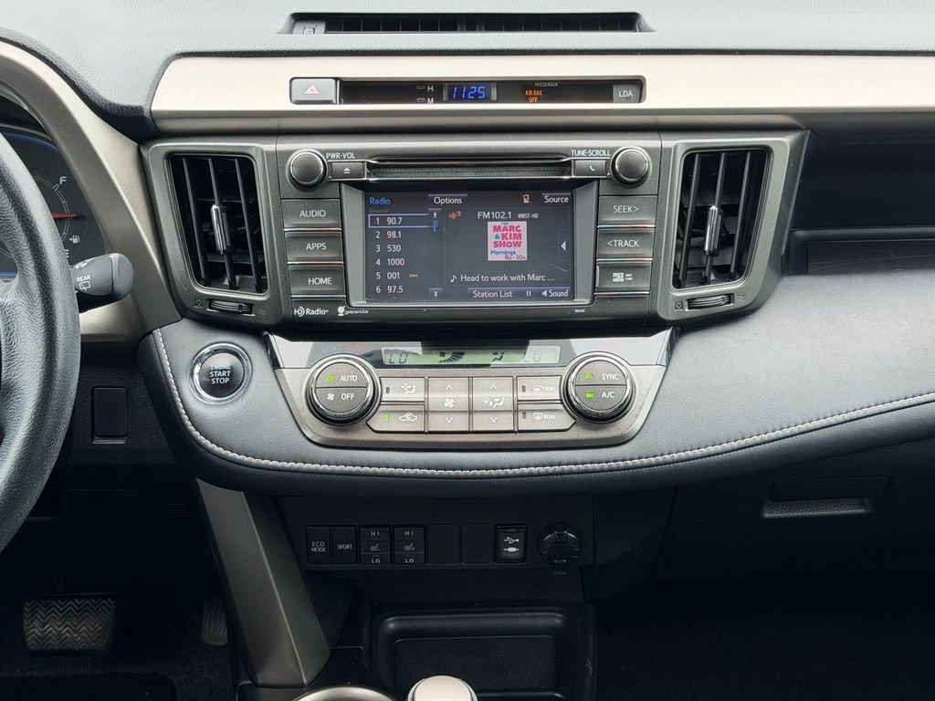 Used 2015 Toyota RAV4 Limited w/ Technology Package AWD/4WD image 18