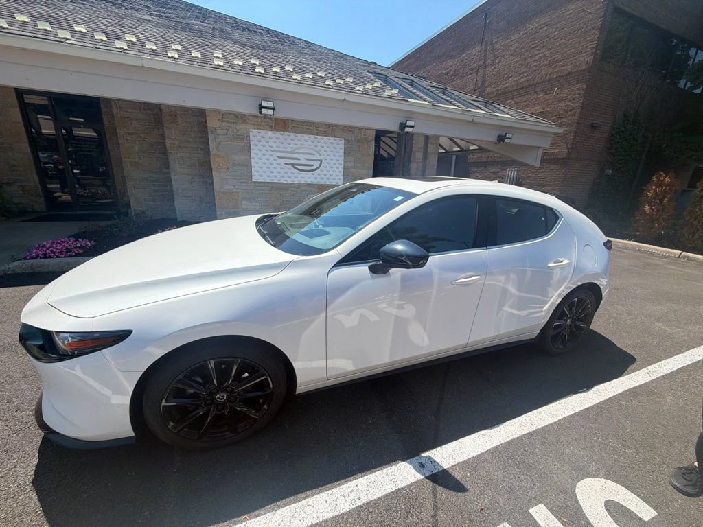 Used 2025 MAZDA MAZDA3 Hatchback w/Premium Plus Pkg