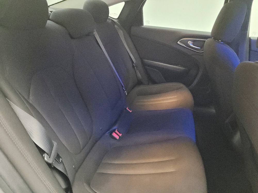 Used 2015 Chrysler 200 Limited w/ Convenience Group FWD image 19