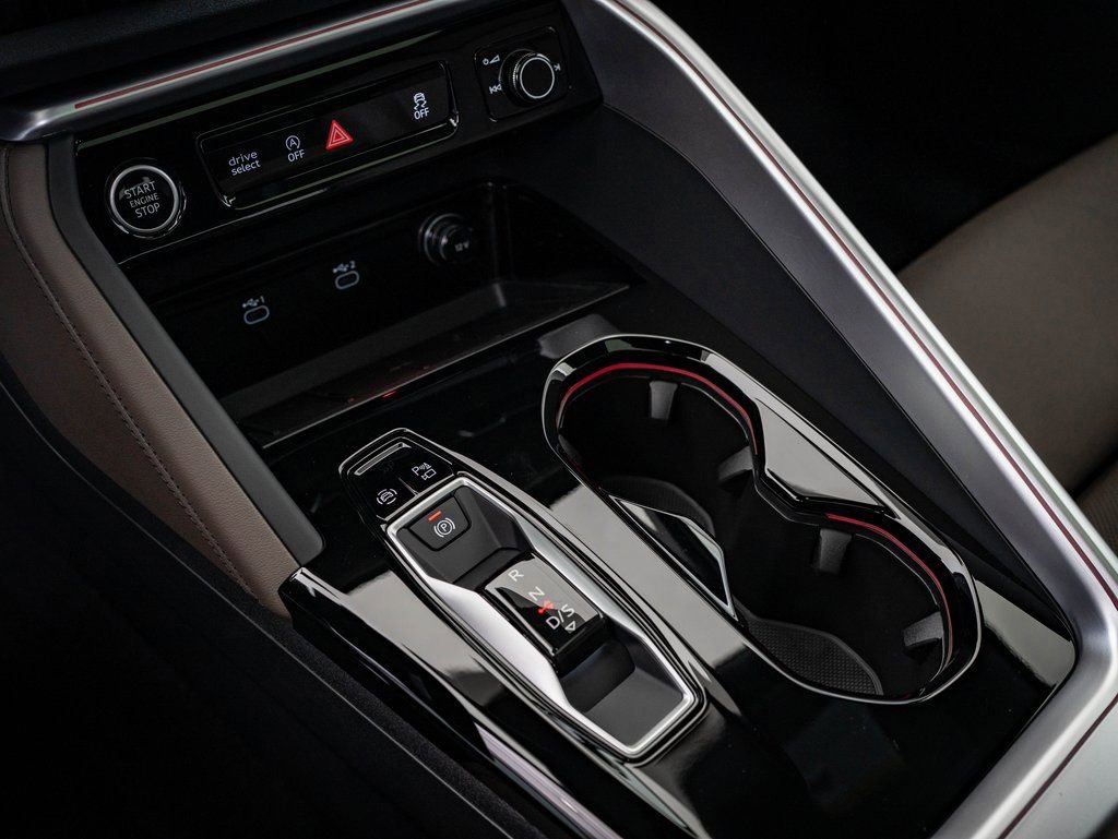 New 2025 Audi Q5 Premium Plus image 31