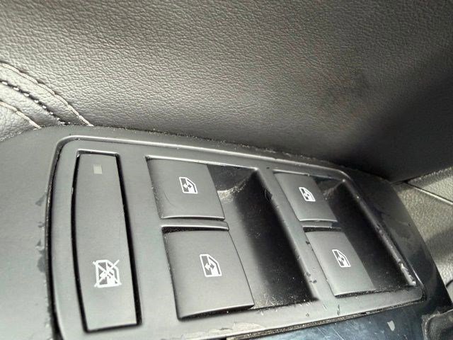 Used 2017 Buick Regal Sport Touring image 24