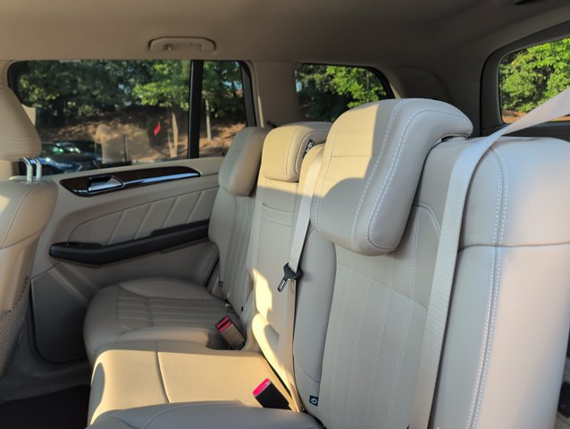Used 2015 Mercedes-Benz GL 320 BlueTEC 4MATIC image 17