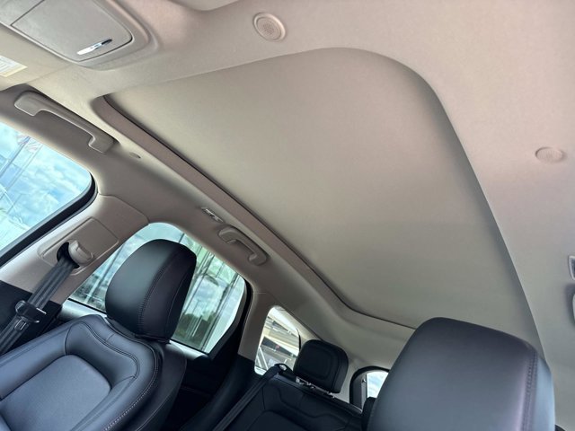 New 2025 Lincoln Corsair Grand Touring w/ Equipment Group 301A image 30