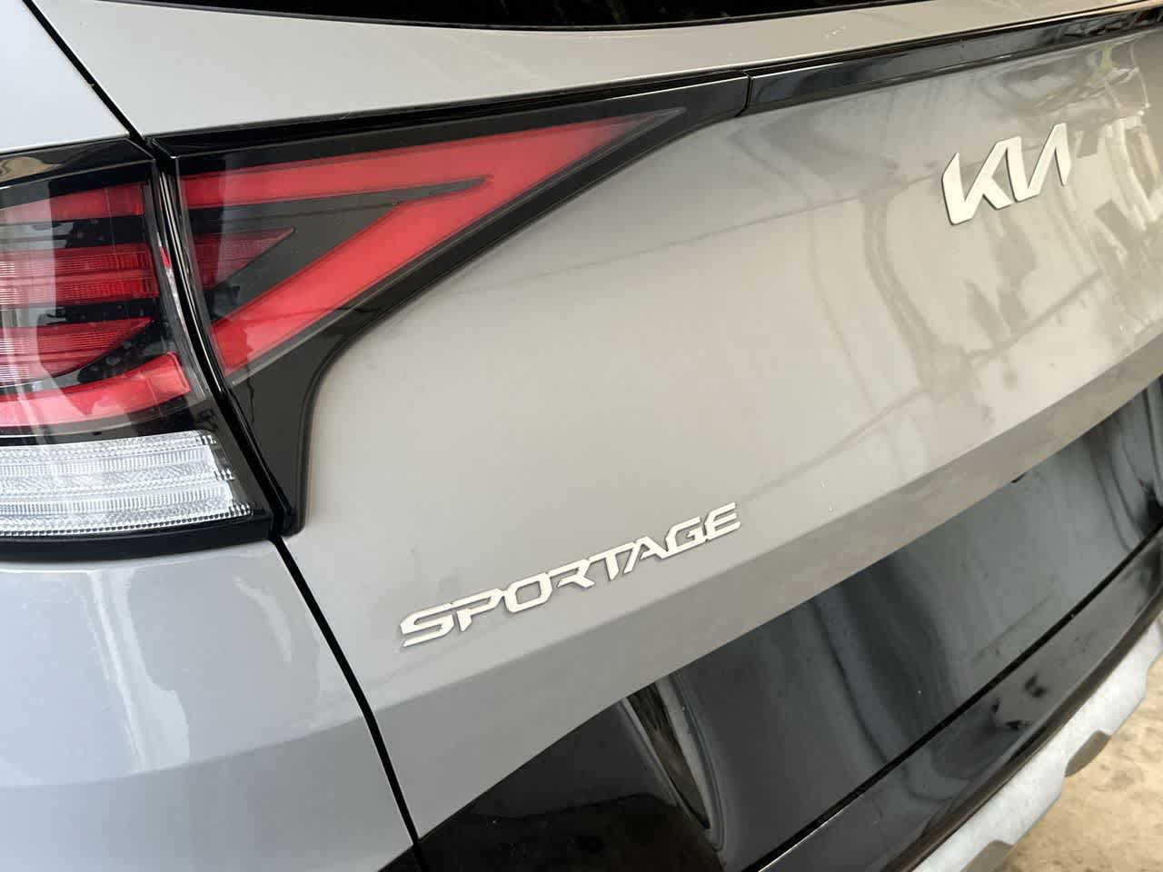 Used 2024 Kia Sportage SX FWD image 10