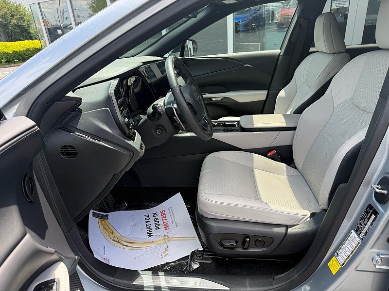 Used 2023 Lexus RX 350 Premium w/ Cold Area Package AWD/4WD image 8