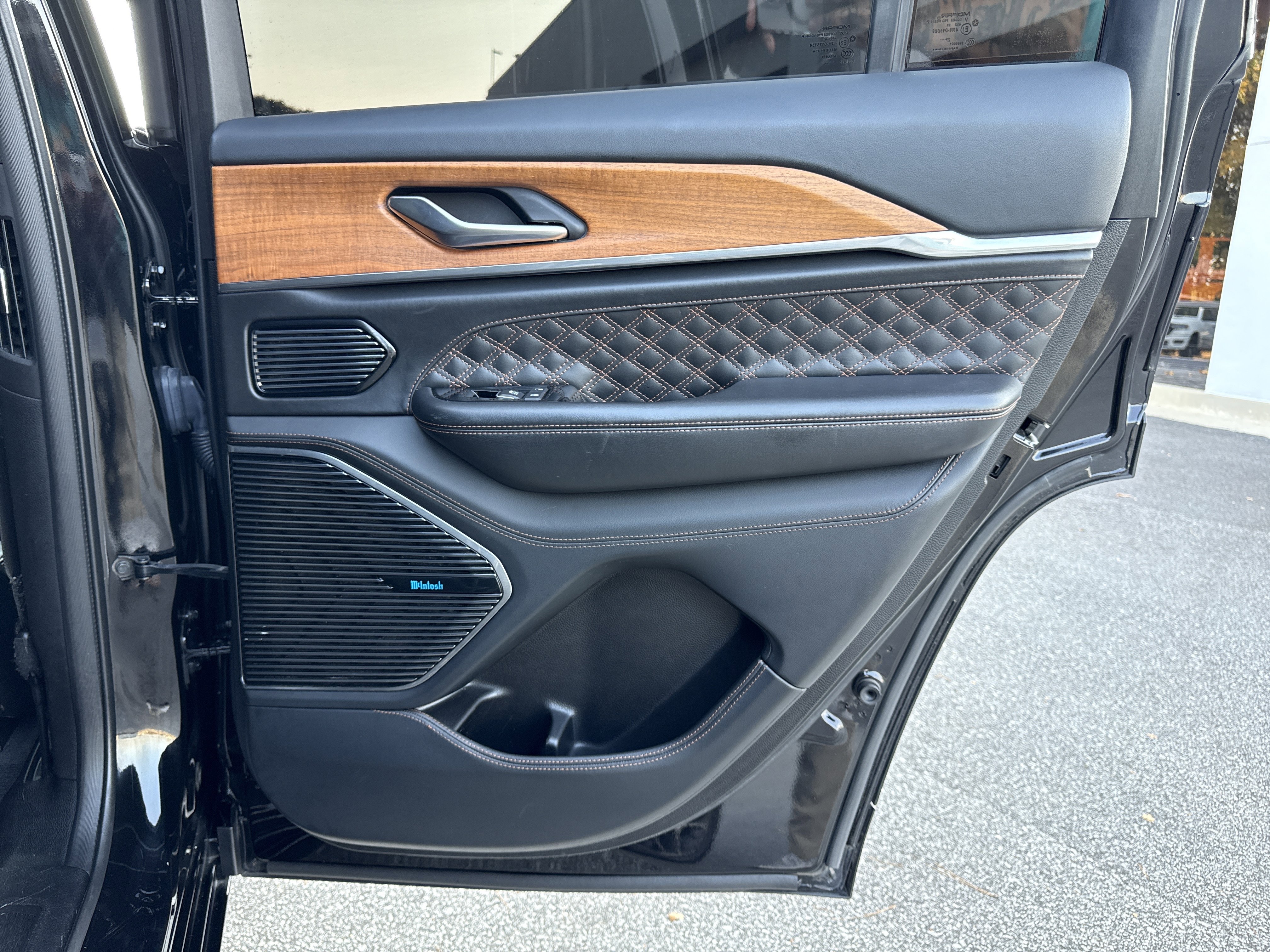 Used 2022 Jeep Grand Cherokee Summit image 19