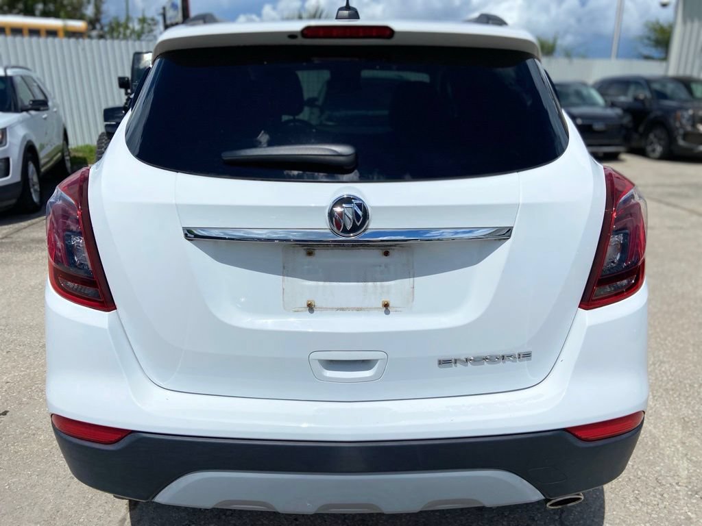 Used 2020 Buick Encore Preferred w/ Safety Package FWD image 4