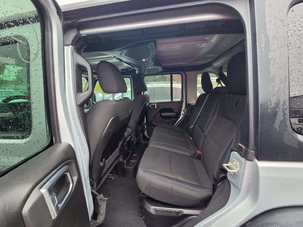 Used 2024 Jeep Wrangler Unlimited Rubicon 4xe AWD/4WD image 19